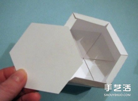 圣诞节礼盒包装制作 漂亮雪花纸盒的折法图解
