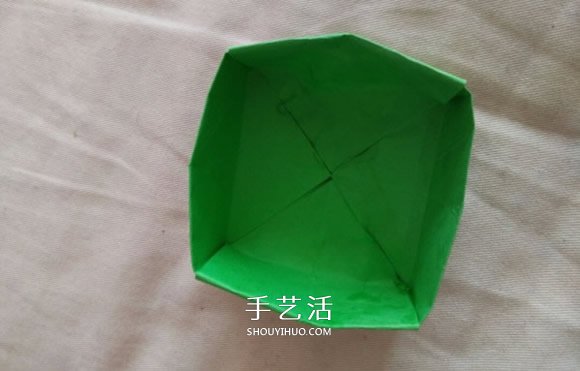 正方形礼品盒的折法 带花朵礼品盒折纸图解