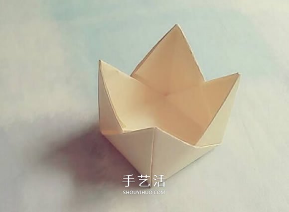 简单可爱皇冠盒子折法 折两艘小船叠起来就好