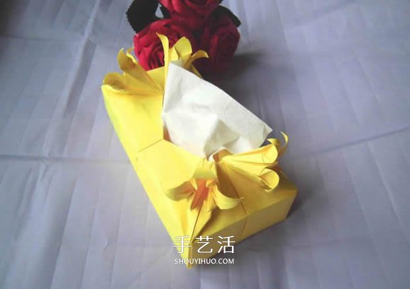 百合花纸巾盒的折法 带花纸巾盒怎么折图解