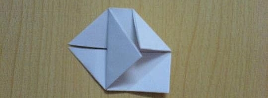 简单心形折纸图解教程 手工桃心的折法步骤