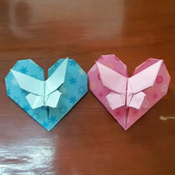 蝴蝶飞爱心的折法图解 带蝴蝶心形的折纸步骤