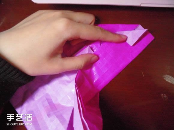 蝶恋花爱心折纸图解 创意爱心的折法步骤图
