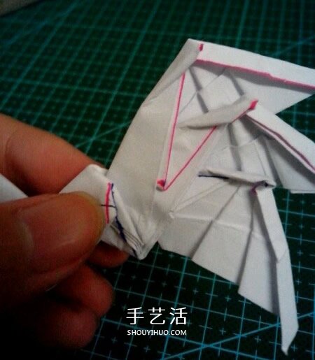 六翼炽天使之心折法 折纸带六翼翅膀爱心图解