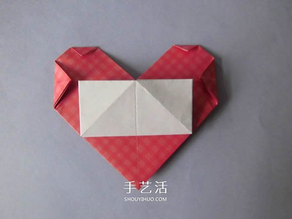 爱心插花的折法图解 简单带花瓶的心形折纸