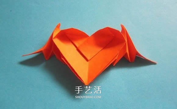 会飞的心折纸图解教程 折纸爱心的折法带翅膀