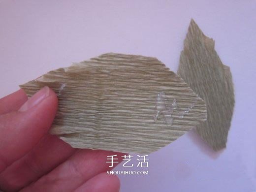 皱纹纸糖果花的做法 皱纹纸玫瑰花手工制作