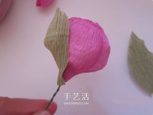 皱纹纸糖果花的做法 皱纹纸玫瑰花手工制作