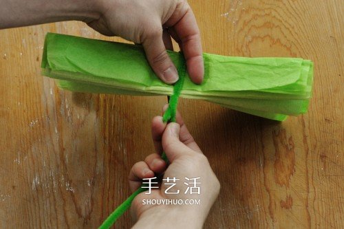 简单又漂亮手工皱纹纸花的制作方法图解