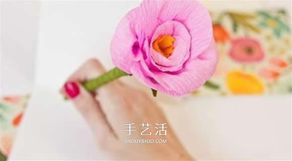 皱纹纸月季花手工制作 月季用皱纹纸做的教程