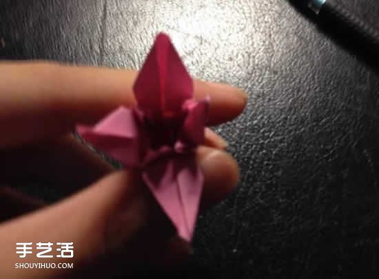 百合花怎么折图解教程 折百合花的过程实拍