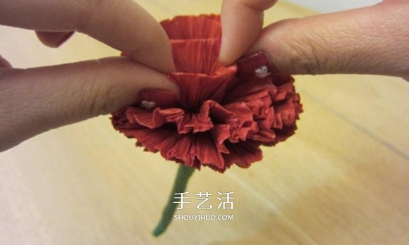 康乃馨怎么折详细图解 母亲节康乃馨折纸教程