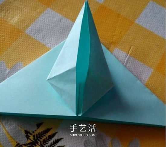 百合花怎么折图解教程 折纸百合的过程步骤