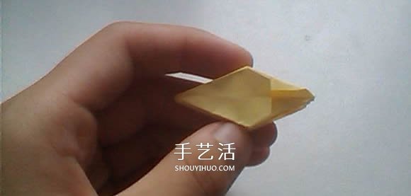 婚礼上的用花 立体百合的折纸方法图解过程