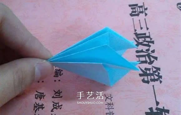 简单折纸百合花的折叠方法过程图解
