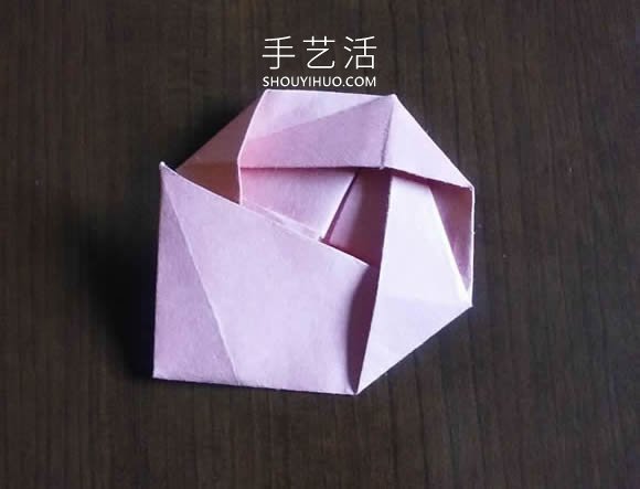 可以组合出复杂款！简单平面玫瑰花的折纸教程