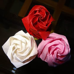 卷心玫瑰花的折法图解 卷心玫瑰折纸教程详细