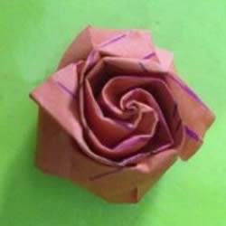 详细折纸玫瑰教程 可爱手指玫瑰花的折法图解