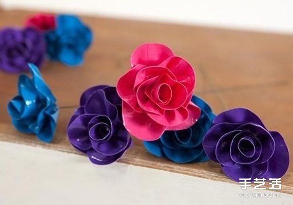 如何制作胶带玫瑰花 彩色胶带玫瑰花的做法