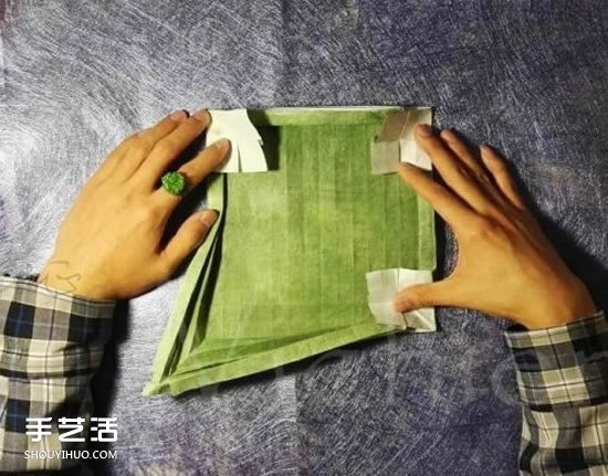 三生玫瑰花的折纸图解 一张纸折出三朵玫瑰花