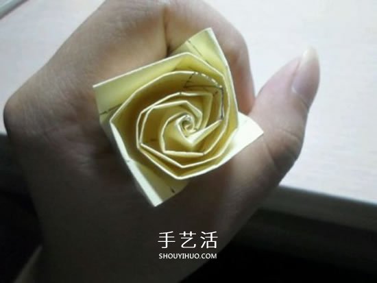 如何折叠玫瑰花图解 玫瑰花的折法简单易学