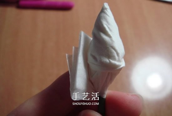 DIY纸藤玫瑰花图解教程 纸藤制作玫瑰的步骤