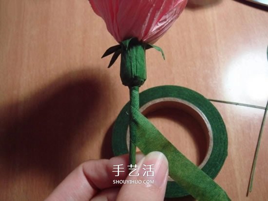 DIY纸藤玫瑰花图解教程 纸藤制作玫瑰的步骤