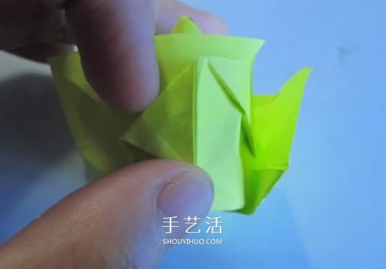 原创纸玫瑰花的折纸图解 步骤过程非常详细