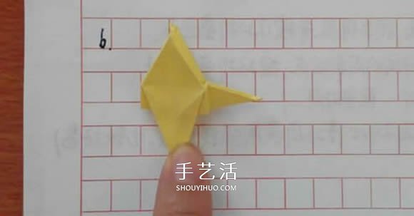 五瓣佐藤玫瑰折法图解 怎么折佐藤玫瑰花步骤