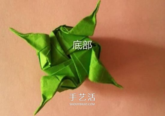 一张纸折玫瑰花的图解教程 连花萼也一起折出