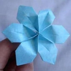 简单纸花的做法图解 六花瓣的花折纸教程