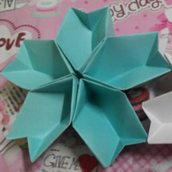 折纸樱花的方法图解 组合式樱花折叠步骤图