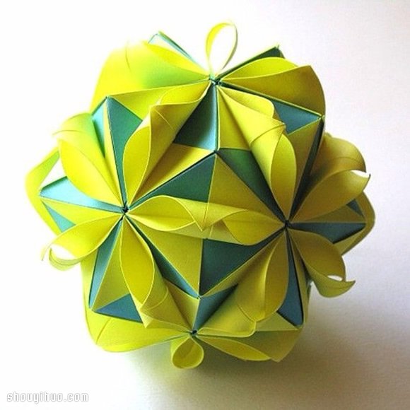 美轮美奂的手工折纸花球作品欣赏(三)
