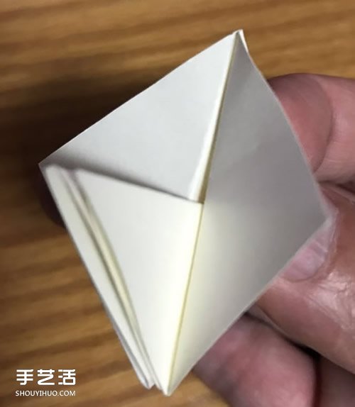 杨桃花怎么折图解教程 手工杨桃花折纸方法