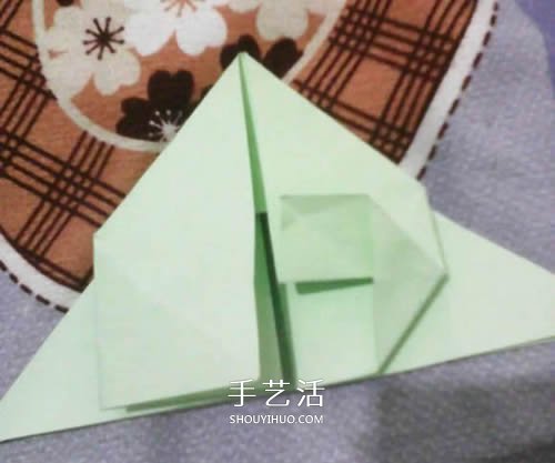 手工纸烟花的折法图解 折纸烟花的方法步骤图