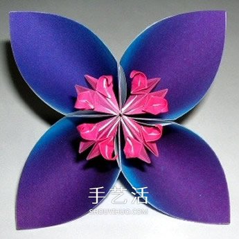 四瓣花的折纸方法图解 六个组合成美丽花球