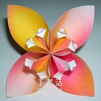 四瓣花的折纸方法图解 六个组合成美丽花球