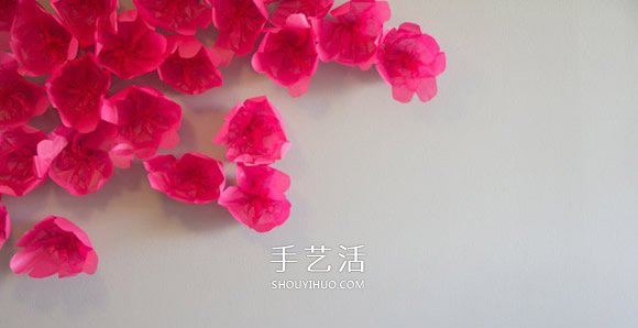 把春天藏在家中 用棉纸手工制作花朵装饰墙壁