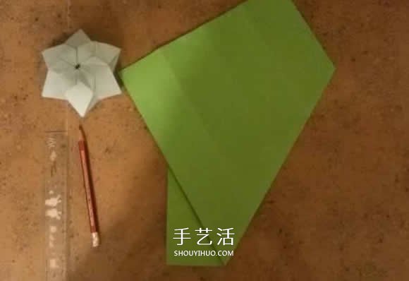 漂亮纸花的折法 手工折纸六角星花的步骤图解