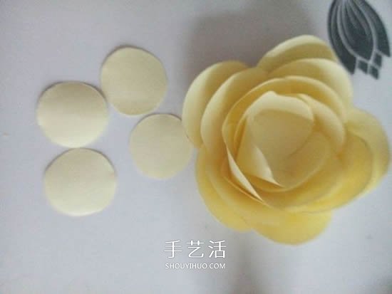 简单纸花怎么做图解 组合式花朵的制作方法