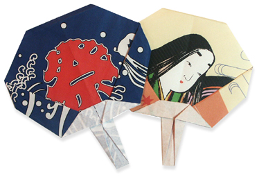 日式风格带柄纸扇的折纸方法