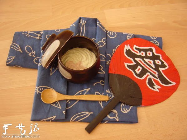 日式餐巾折纸方法