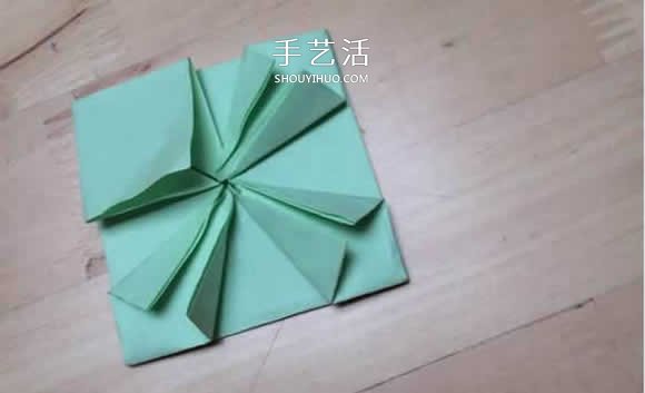 旋转纸陀螺怎么折图解 简单花型陀螺折纸教程