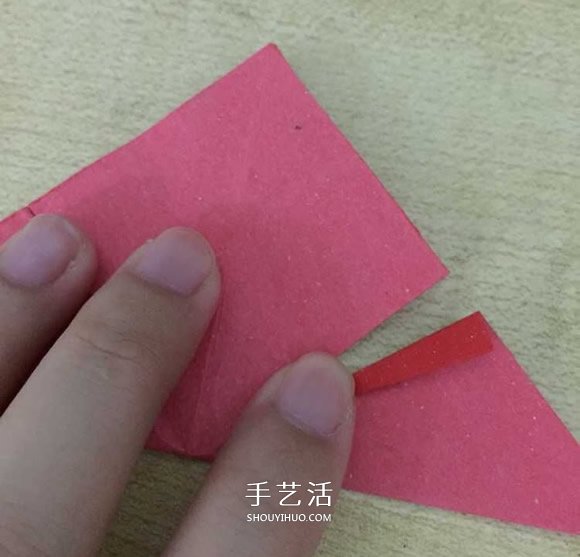 简易折纸枫叶的教程 红包纸折枫叶折法图解
