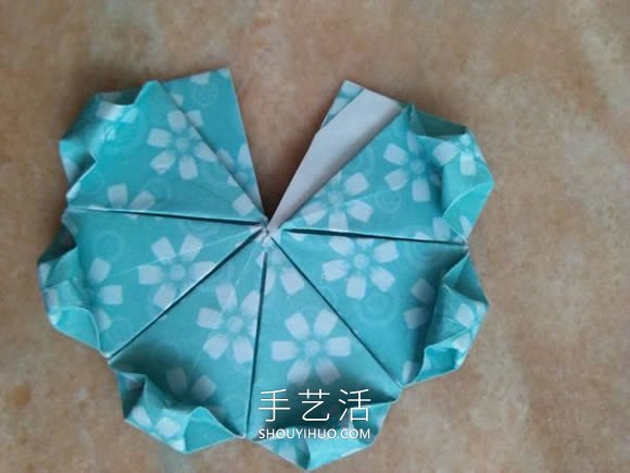 简单折纸漂亮雨伞的折法图解教程