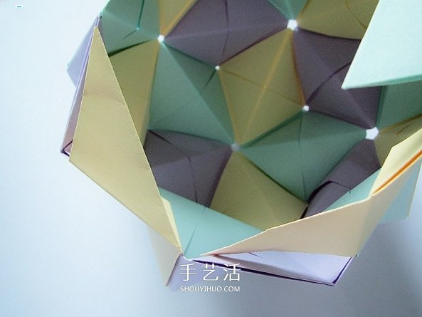 纸花球的叠法详细教程 手工折纸花球过程图