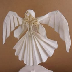 美丽天使的折纸方法 手工折叠立体天使图解