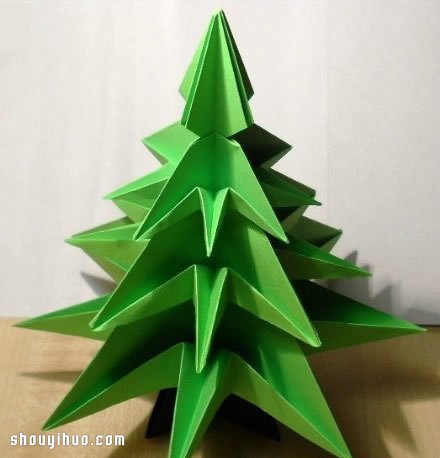 圣诞树的折法图解 手工折纸制作圣诞树教程
