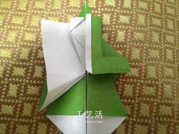 圣诞老人折纸步骤图解 纸折圣诞老人怎么折