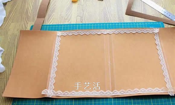 水洗牛皮纸手工制作复古拼色风书套的教程